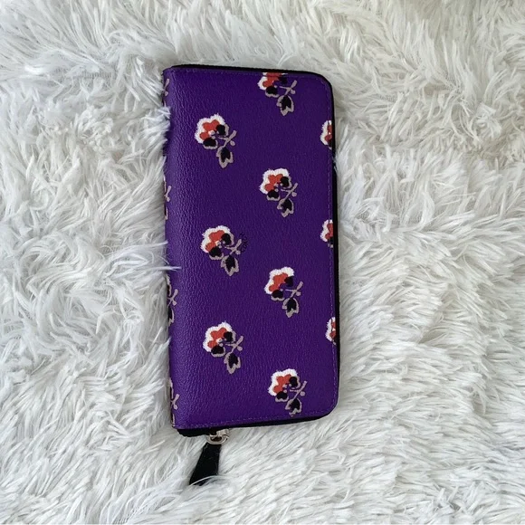 Coach bramble rose flower accordion wallet
